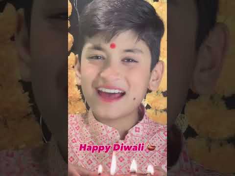 Charon taraf diye jal rahe #shorts #shortsfeed #youtubeshorts #explore #diwali #trending #hindisong