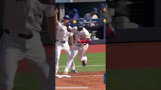 Vladdy bomb 💣 #viral #mlb #sports @NonoGaming34 @LouyLikesSports @Charliecomstockbarkovitš