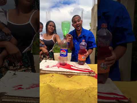 como colocar suco na garrafa #youtubeshorts #funny #memes #family