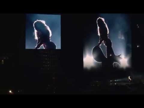 Beyoncé performs Rocket & Partition at Nissan Stadium in Nashville 10/2/2016