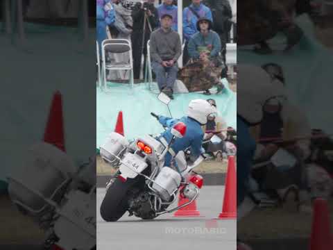 豪雨で勝った白バイ女王、ドライでは余裕だった！PART2 The amazing riding skills of Japanese female police motorcycle officers