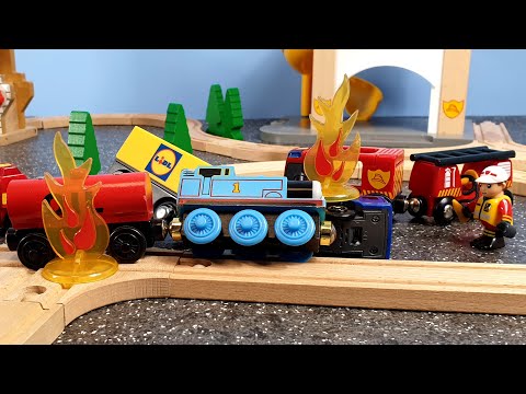 Thomas and Friends Train Crash Brio Trains and Fire Trucks for Kids Thomas the Tank Engine