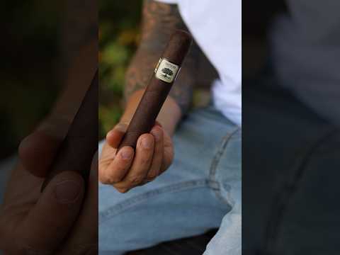 Foundation Cigars - Charter Oak #cigar #smoke