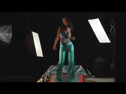 SLIMTHICK - SHINGIRIRA (OFFICIAL VIDEO)