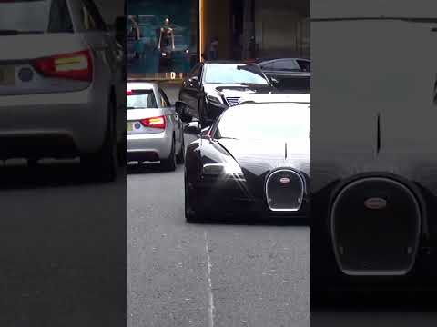 Bugatti Veyron trying to keep a low profile