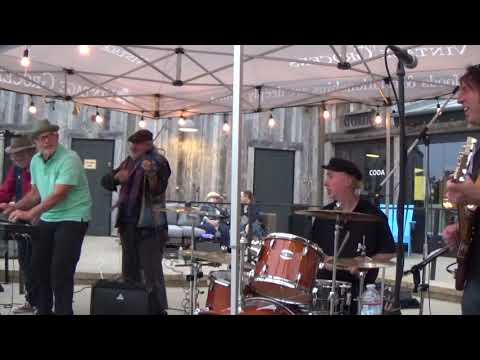 Maxwell Gail Jr @ Vintage Grocers Malibu