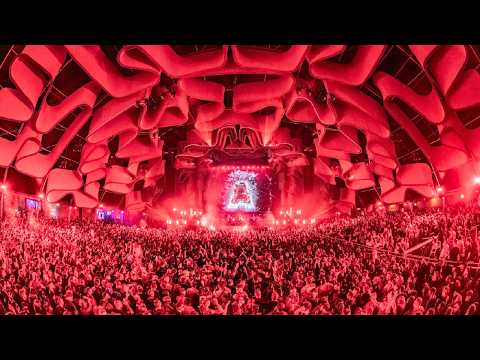 Armin van Buuren live at Laroc Club Valinhos