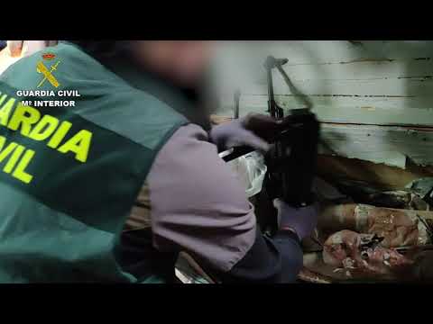 La Guardia Civil interviene en Málaga un arsenal de armas del narcotráfico