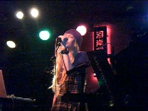 魏如萱-被雨傷透