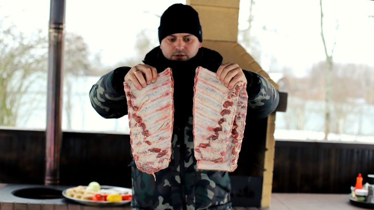 Ребра на углях. Картофель с овощами в фольге на углях