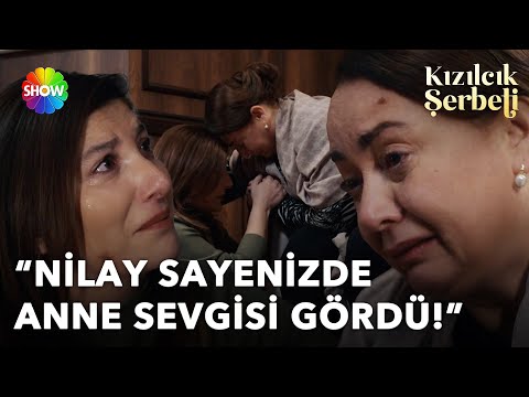 Meri, Pembe’nin gözyaşlarını siliyor! | Kızılcık Şerbeti 83. Bölüm