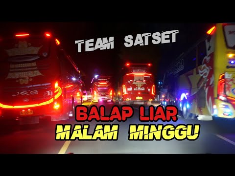 AKSI BUS TERCEPAT KEJAR JAM TAYANG BALAPAN DI JALAN LINTAS, Yang Lain Minggir Dulu