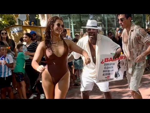 ”¡ Imposible  No Mirar! El Arte de Bailar en PUENTE DE VALLECAS   Te Dejará Loco”  SALSA l DEMBOW l