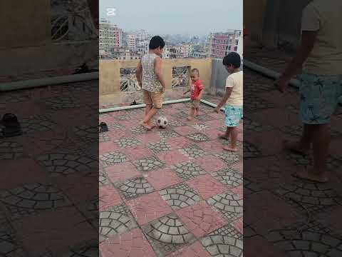 খেলোয়ারদের মাঝখানে ডান্সার চলে আসছে 🤣😎#খেলোয়ারেরমাঝখানেঢান্সার #ডান্স #মজারভিডিও #ফানি #শর্টস