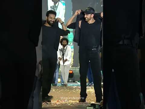 Double Collar 🔥🔥🔥 #NTR #HrithikRoshan #War2PreReleaseEvent #War2 #JanaabeAali #SalamAnali #JrNTR
