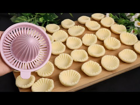 Crazy , simple trick to make these crispy snacks with only 3 potatoes! your family will love it !