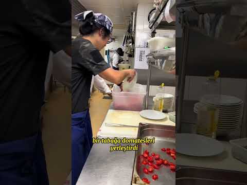 Patronuna 😉 Pratik Bir Yöntem Gösteren Yetenekli Aşçı 👨🍳