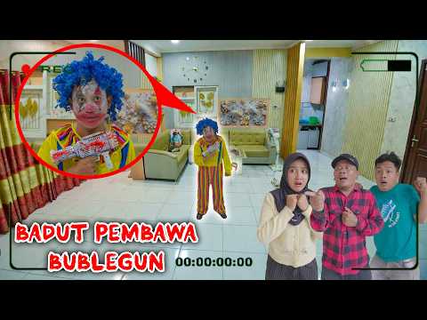 Jika Cctv Merekam Badut Pembawa Bubble Gun BERD4R4H Di Dalam Rumah Cepat Lari