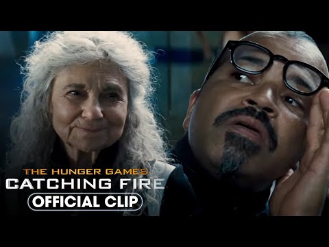 Katniss Looks for Allies | The Hunger Games: Catching Fire