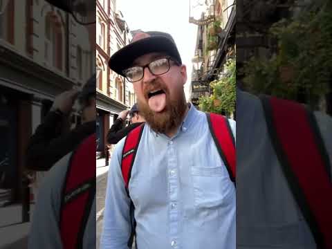 Human fountain pranks people on the streets