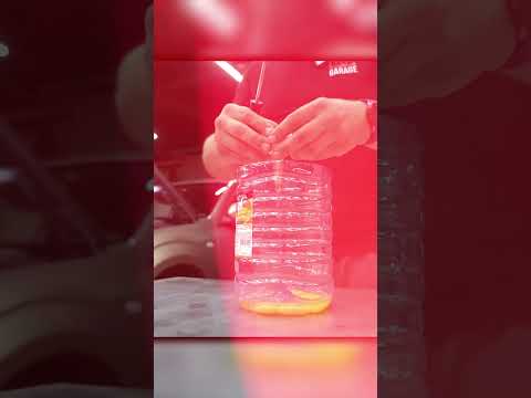 ¡Echó Huevos en Lugar de Aceite del Motor!