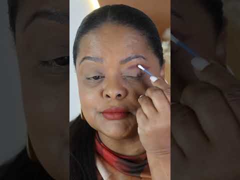 Tem dificuldade na make? Tente isso! #pelemadura #makeup