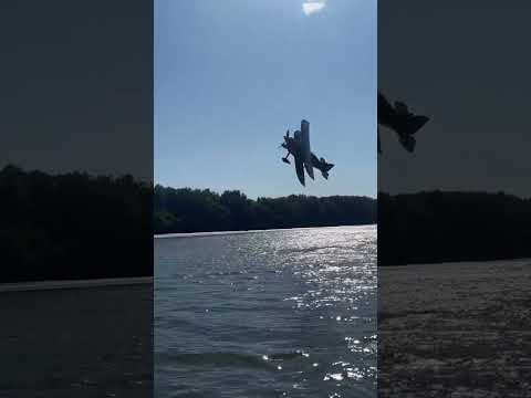 Time to Race a Boat  #Stunt #racing #PilotoLoco