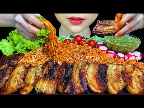 Fried Pork Belly, Spicy Fire Chicken Noodles, Fresh Veggi!🥵