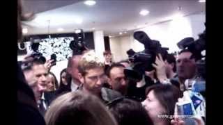 Gerard Butler, Aaron Eckhart - Meet&Greet with Fans @ Coin Store