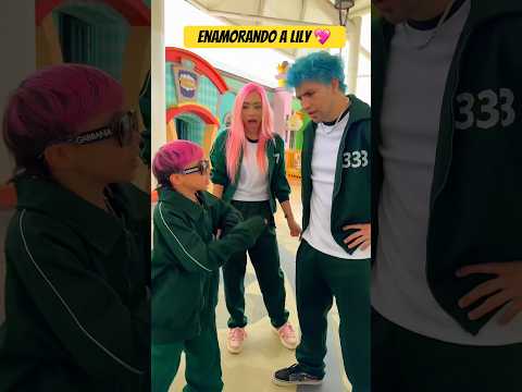 MARIANO RAZO | ENAMORANDO A LILY! 🩷💙 @mariano_razo  Y @LilyBellonclee #marianorazo #shorts #junic