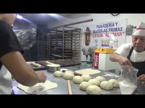 VARIEDAD DE PAN DE SAL HECHO EN MÁQUINA