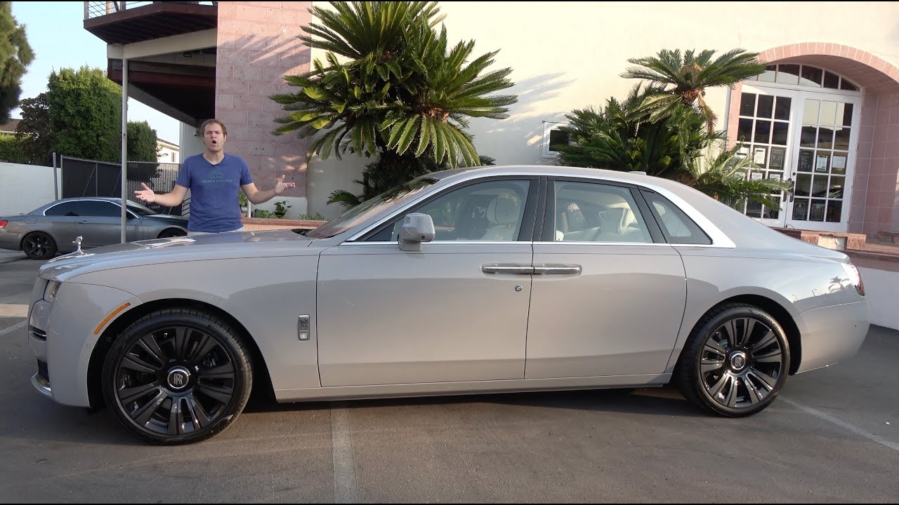 The New 2021 Rolls-Royce Ghost Is the Latest 350, 000 Ultra-Luxury Sedan