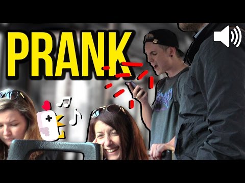UKRADLA MI MOBIL 😱│ Chicken scream PRANK
