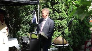 Berlin unveils memorial plaque for actor and activist Louis Brody