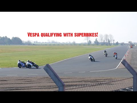 SLUK | Vespa accidentally qualifies with superbikes!