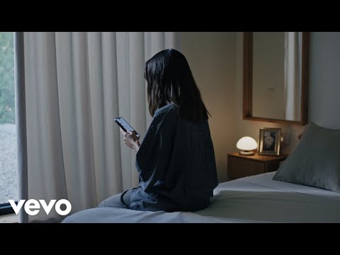 Emilia - perfectas (Official Video)