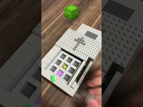 Crafting Minecraft Lime Shulker Box BUT Lego! 🍋‍🟩