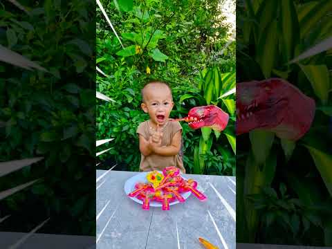 cute baby and dinosaur! p49 🦖🤣👶