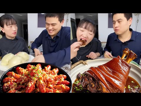 Prank husband: He really didn't expect that there was braised pork in the steamed bun