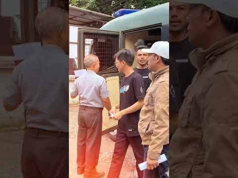 Alhamdulillah Akhirnya Emak Gila keluar dari penjara#emakgila #bandungcornering #bereaksi