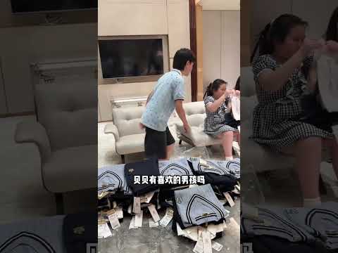 7个孩子的秋季新衣开箱。#多娃家庭 #换季 #育儿日常 #七个孩子 #妈妈带娃