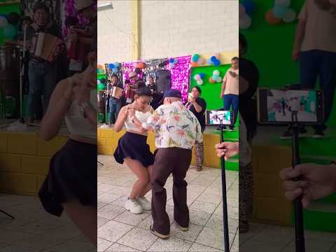 Don Hipólito y Andreita #shortsviral #baile #youtubeshorts #viralvideo #fypシ #humor