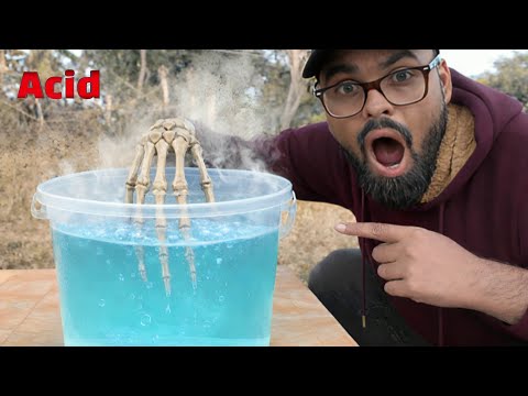 Piranha Solution: How Sulfuric Acid and Hydrogen Peroxide Become So Reactive.