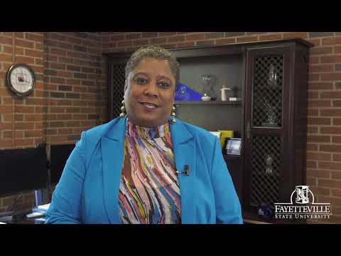 Dr Monica Leach
