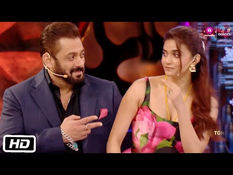 Babby John Team Keerthy Suresh Did Crazy Dance with Salman Khan on Bigg Boss show