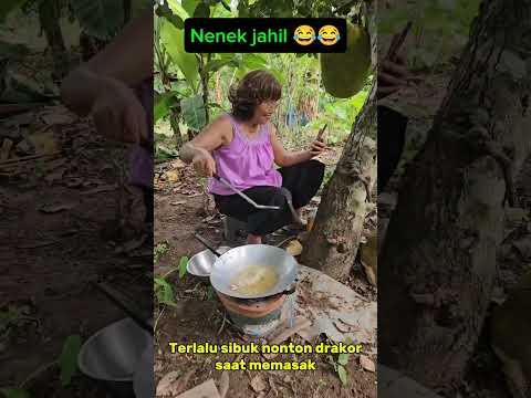 Nenek berulah lagi 🤫 #shortvideo #funny #memengakakkocak #comedy #tipeketawa #lucu #fyp