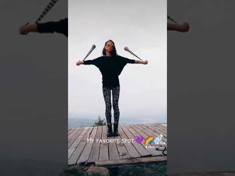 Vale Blisset - Art Performer