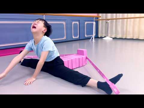 No Pain No Gain - Splits Don't Comes Easy!
