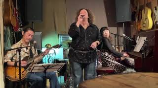 Davina & Power Blues Trio - Big Butt Woman (Live)