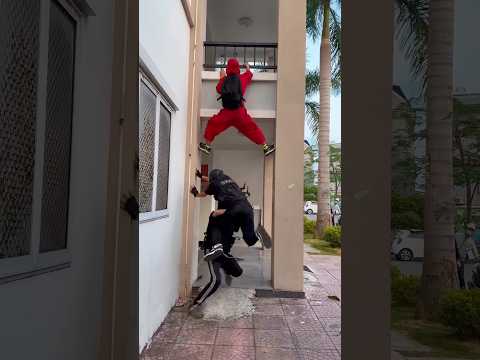 Money Heist Vs Police || 119.0 #parkour #bubblesgangz #moneyheist #police #badguys #shorts